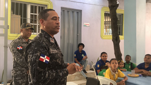 Director Cibao Central PN orienta niños y niñas Cienfuegos apartarse de delincuencia y drogadicción