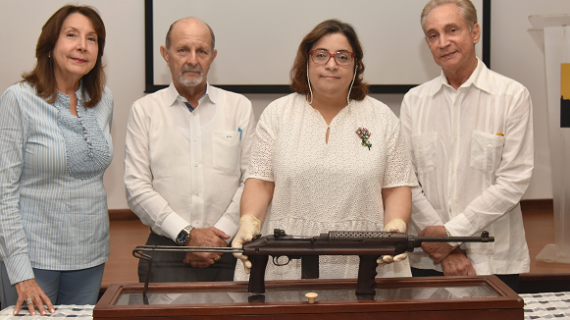 Donan al Museo de la Resistencia fusil utilizado por Delio Gómez Ochoa en la gesta del 59