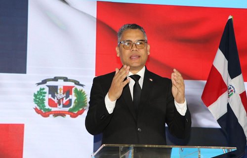 Carlos Peña dice es Luis Abinader principal amenaza contra Soberanía Nacional